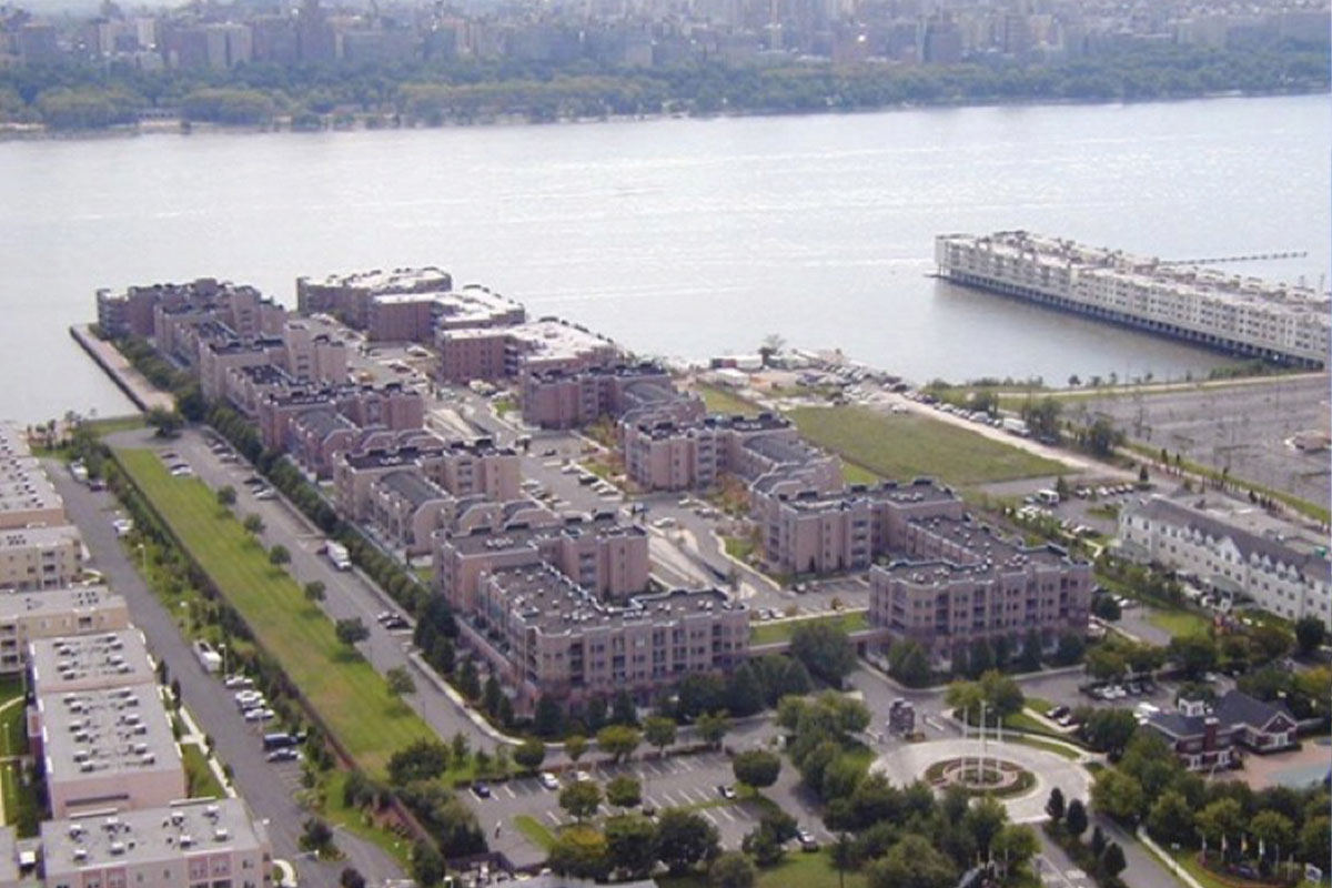 Independence Harbor
